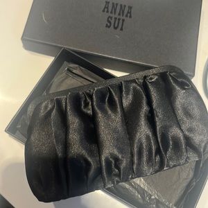 Anna Sauk satin clutch